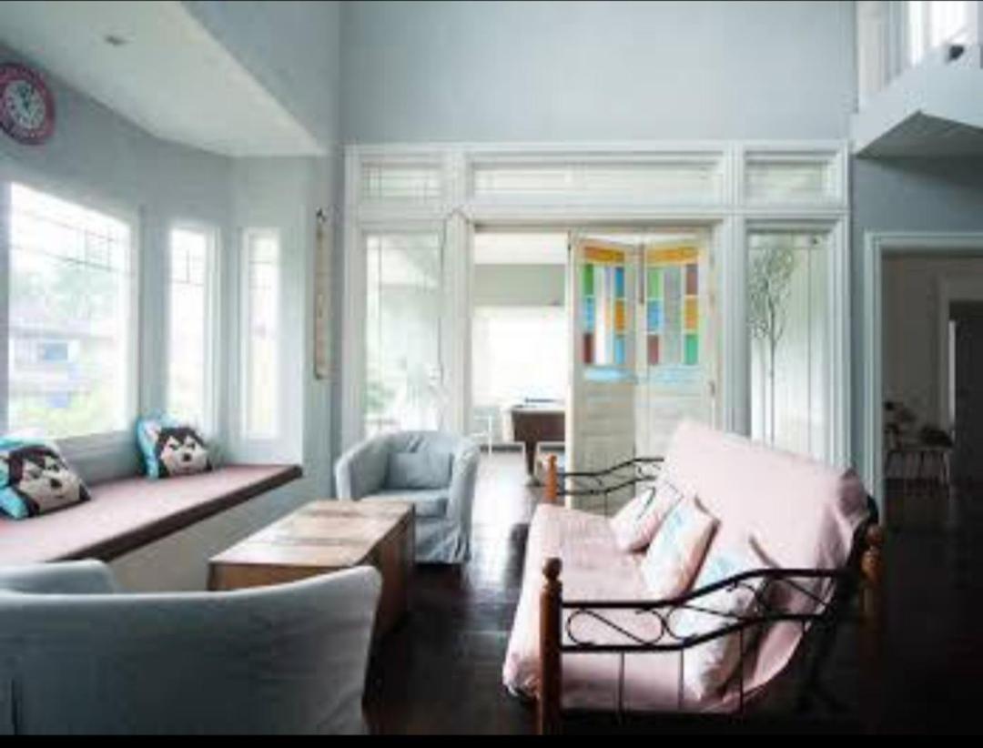 Villa 360 Lembang Bagian luar foto
